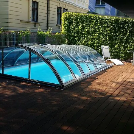 Apartment 5 *