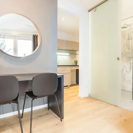 Apartment 5 *