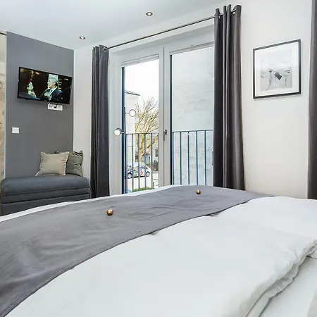 Apartment 5