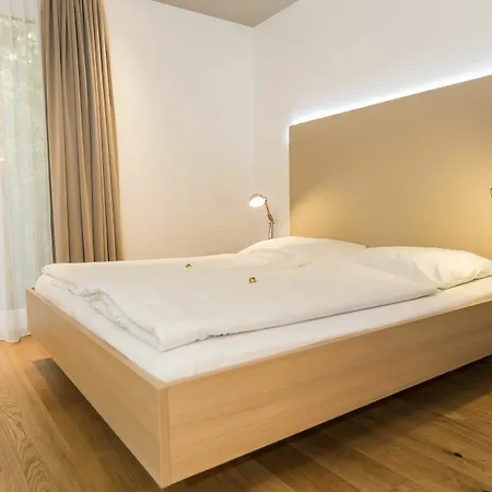 5 Apartment *